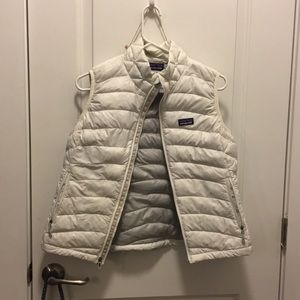 Women’s Patagonia down puffer vest